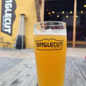 The SingleCut Barn - beer - Beer Bar Near Me - Manlius, New York The SingleCut Barn - beer - Beer Bar Near Me - Manlius, New York