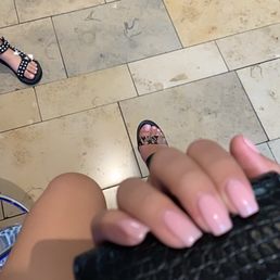 Manicure / pedi