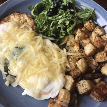 Au Pain Perdu - La Florentine eggs benedict - Breakfast & Brunch Near Me - Montreal, Quebec Au Pain Perdu - La Florentine eggs benedict - Breakfast & Brunch Near Me - Montreal, Quebec