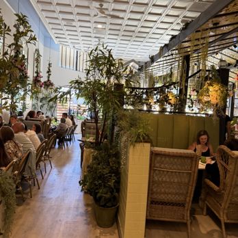 Queenstown Village - Interior - Burgers Near Me - La Jolla, California