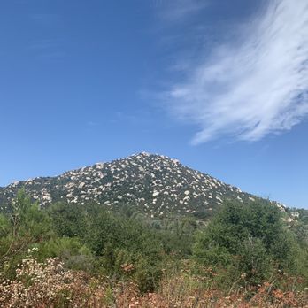 Potato Chip Rock - Hiking Near Me - Poway, California Potato Chip Rock - Hiking Near Me - Poway, California