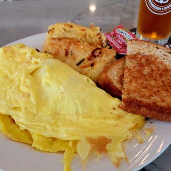 Duke's on 7 - Omelette - Cocktail Bars Near Me - Minnetonka, Minnesota Duke's on 7 - Omelette - Cocktail Bars Near Me - Minnetonka, Minnesota