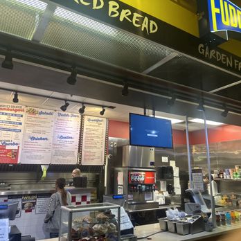 Fuddruckers - Early morning - Burgers Near Me - Las Vegas, Nevada