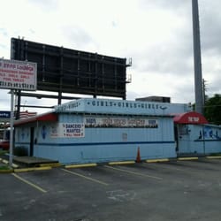 Trap Lounge - Front of location