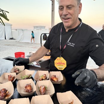 SOBEWFF BACARDĺ Beach Carnival - Wings from one of my favorite spots - MEAT eatery - Festivals Near Me - Miami Beach, Florida SOBEWFF BACARDĺ Beach Carnival - Wings from one of my favorite spots - MEAT eatery - Festivals Near Me - Miami Beach, Florida
