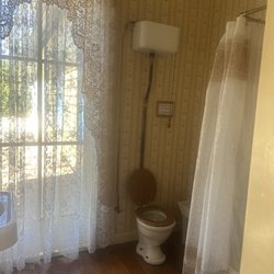 American River Inn - Vintage toilet. This was fun.
