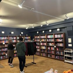 Grand Gesture Books