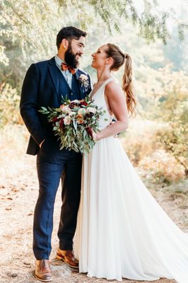 Loves Me Flowers by null