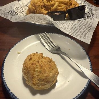 Red Lobster - Calamari & Cheddar Bay biscuits! Tender calamari! - Seafood Near Me - Henderson, Nevada