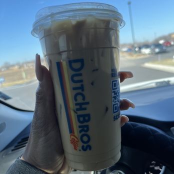 Dutch Bros Coffee - Oat milk White Chocolate Lavender latte - Juice Bars & Smoothies Near Me - Independence, Missouri