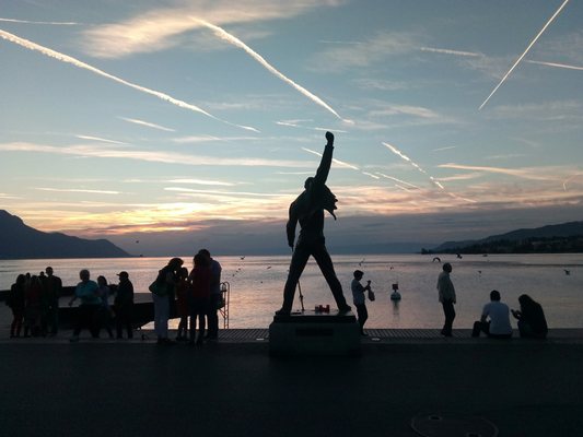 Statue de Freddie Mercury by null