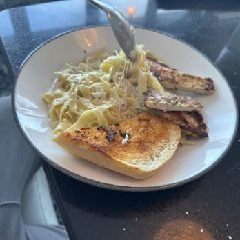 Lalla Grill Oceanside - Alfredo blackened chicken - Seafood Near Me - Monterey, California