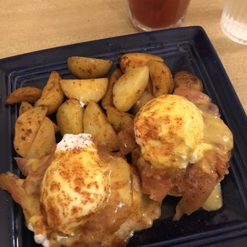 The Senator - Breakfast & Brunch Near Me - Toronto, Ontario