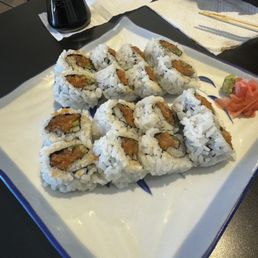 Spicy Salmon Roll Spicy Salmon Roll