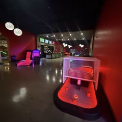 Need 2 Speed - Putt putt and smaller bar