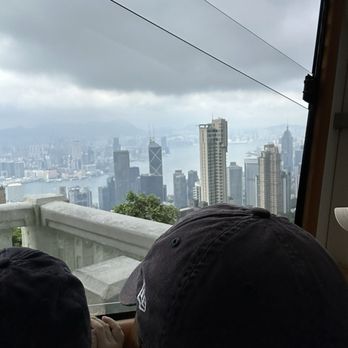 山頂纜車 - Going up the tram - Public Transportation Near Me - Hong Kong, HK