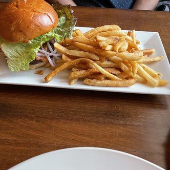 1850 Restaurant - Burger and fries - American Near Me - Mariposa, California