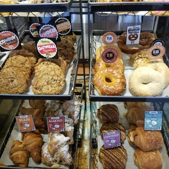 Colectivo Coffee Logan Square - Yummy Breakfast Goodies - Coffee & Tea Near Me - Chicago, Illinois