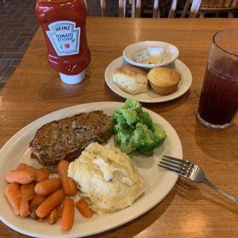 Cracker Barrel Old Country Store - Steamed carrots and broccoli with mashed potatoes and meat loaf. Summer berry tea and homemade roll and corn bread. - American Near Me - Bryan, Texas Cracker Barrel Old Country Store - Steamed carrots and broccoli with mashed potatoes and meat loaf. Summer berry tea and homemade roll and corn bread. - American Near Me - Bryan, Texas