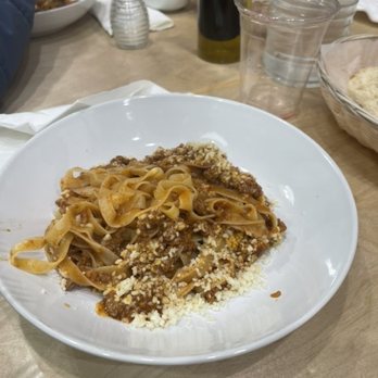 Mastra - Fettuccine al Ragú Bolognese - Italian Near Me - American Fork, Utah Mastra - Fettuccine al Ragú Bolognese - Italian Near Me - American Fork, Utah