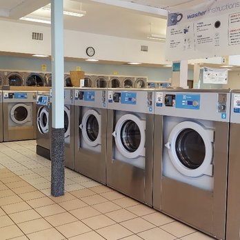 Mohawk Laundry - Large 75lb washers can handle the biggest load. All take quarters or credit cards - Laundromat Near Me - Springfield, Oregon