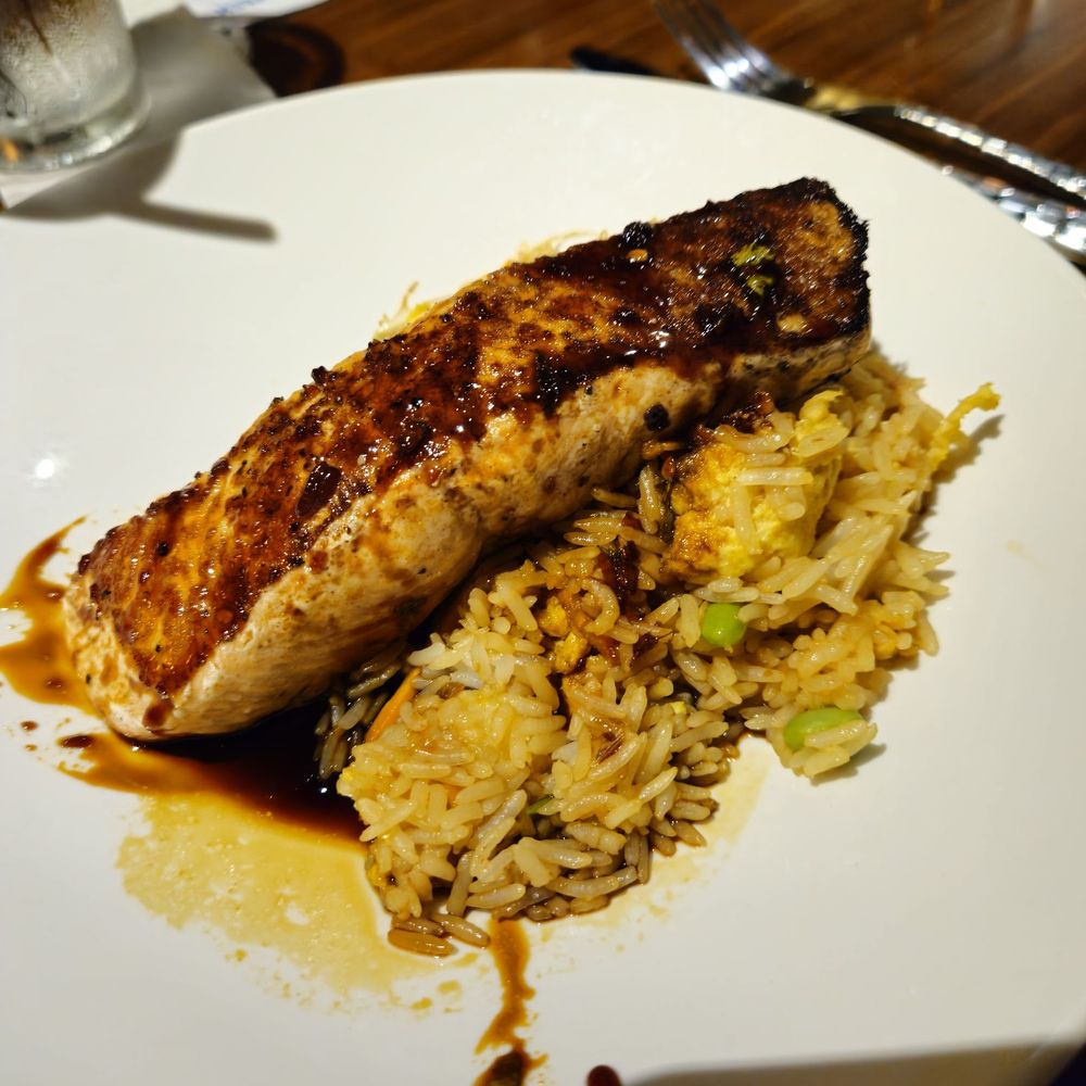 Kona Grill - Dallas - Salmon when fried rice - Sushi Bars Near Me - Dallas, Texas Kona Grill - Dallas - Salmon when fried rice - Sushi Bars Near Me - Dallas, Texas