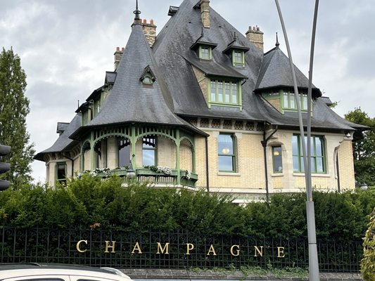 Paris Champagne Tour by null