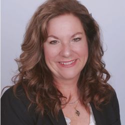 Lisa Martin Abelstad - Farmers Insurance