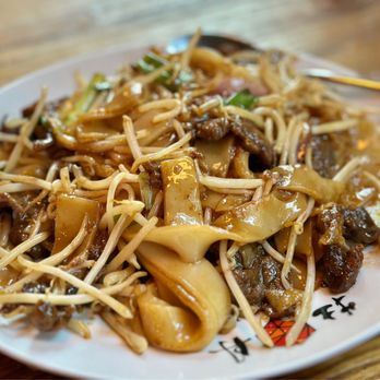 Peony Kitchen - Chow Fun - Chinese Near Me - Bellevue, Washington Peony Kitchen - Chow Fun - Chinese Near Me - Bellevue, Washington