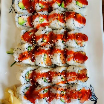 Sumire Sushi - a plate of sushi rolls - Japanese Near Me - Vancouver, British Columbia Sumire Sushi - a plate of sushi rolls - Japanese Near Me - Vancouver, British Columbia