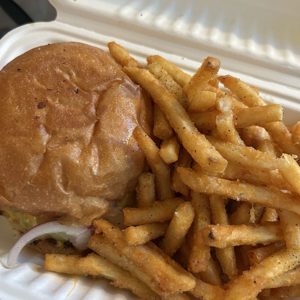Cubby's - Sylvester Smash w fries - Burgers Near Me - Manhattan, New York