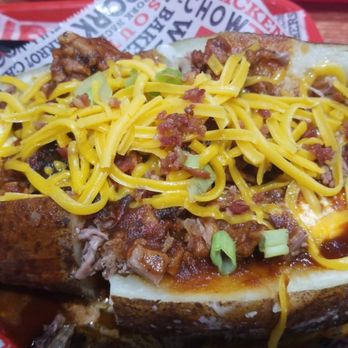 Full Moon Bar-B-Que - Brisket topped jacket potatoe - Barbeque Near Me - Montgomery, Alabama