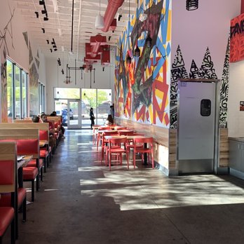 Dave's Hot Chicken - Chicken Shop Near Me - Tucson, Arizona