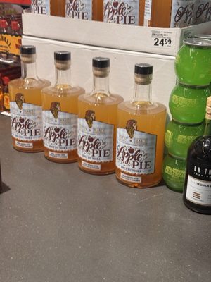 Woodward Corner Market by null