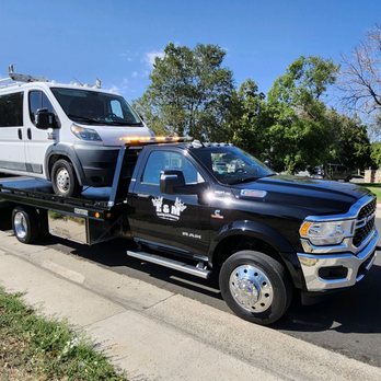 E&M Towing - Towing Near Me