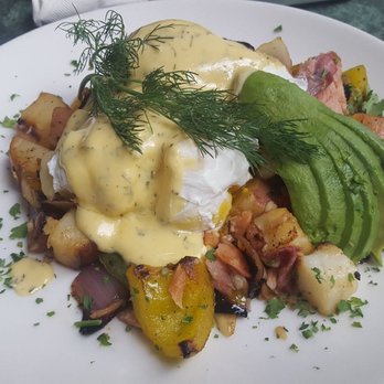 Plums Cafe - Smoked salmon hash - Breakfast & Brunch Near Me - Costa Mesa, California