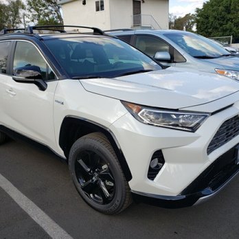Cabe Toyota - 2020 RAV4 XSE - Car Dealers Near Me - Long Beach, California