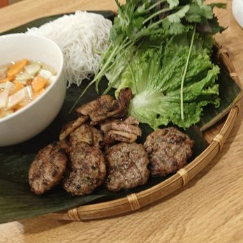 Pho G-Beef - Honai-style vermicelli with grilled pork patties - Vietnamese Near Me - San Diego, California Pho G-Beef - Honai-style vermicelli with grilled pork patties - Vietnamese Near Me - San Diego, California