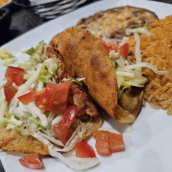Los Arcos Mexican Restaurant - Taco combination plate - Mexican Near Me - Rancho Mirage, California Los Arcos Mexican Restaurant - Taco combination plate - Mexican Near Me - Rancho Mirage, California