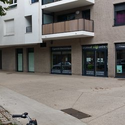 La Pause Cig-Arrête - Extérieur plan large, de La pause cig-arrête, Strasbourg