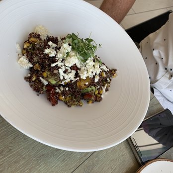 Driftwood Kitchen - Quinoa salad - Seafood Near Me - Laguna Beach, California Driftwood Kitchen - Quinoa salad - Seafood Near Me - Laguna Beach, California