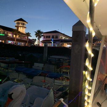 Boatyard Pub - Bars Near Me - Ventura, California