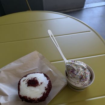 Foodhall - Red velvet mochi muffin and froyo (mini) - Coffee & Tea Near Me - San Francisco, California
