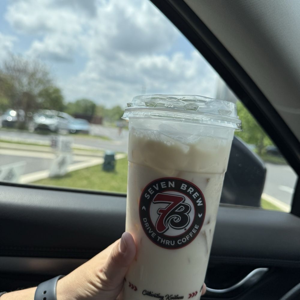 7 Brew Coffee - Chai latte with vanilla and brown sugar - Coffee & Tea Near Me - Johnson City, Tennessee 7 Brew Coffee - Chai latte with vanilla and brown sugar - Coffee & Tea Near Me - Johnson City, Tennessee