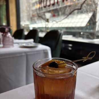 Papillon Bistro & Bar - Smoked bourbon - French Near Me - New York, New York Papillon Bistro & Bar - Smoked bourbon - French Near Me - New York, New York