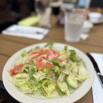 Robin Hood British Pub - Side Salad - British Near Me - Sherman Oaks, California Robin Hood British Pub - Side Salad - British Near Me - Sherman Oaks, California