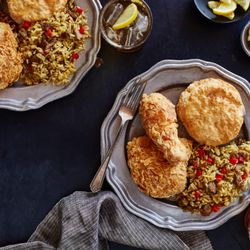 Bojangles Famous Chicken'n Biscuits