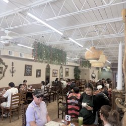 Tesoro Mexican - Seating area