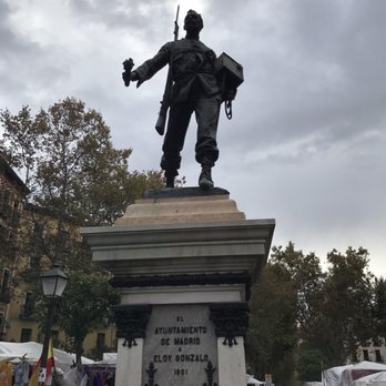 El Rastro - Flea Markets Near Me - Madrid, M
