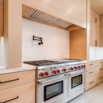 Deluxe Vanity and Kitchen - Kitchen & Bath Near Me - Van Nuys, California Deluxe Vanity and Kitchen - Kitchen & Bath Near Me - Van Nuys, California